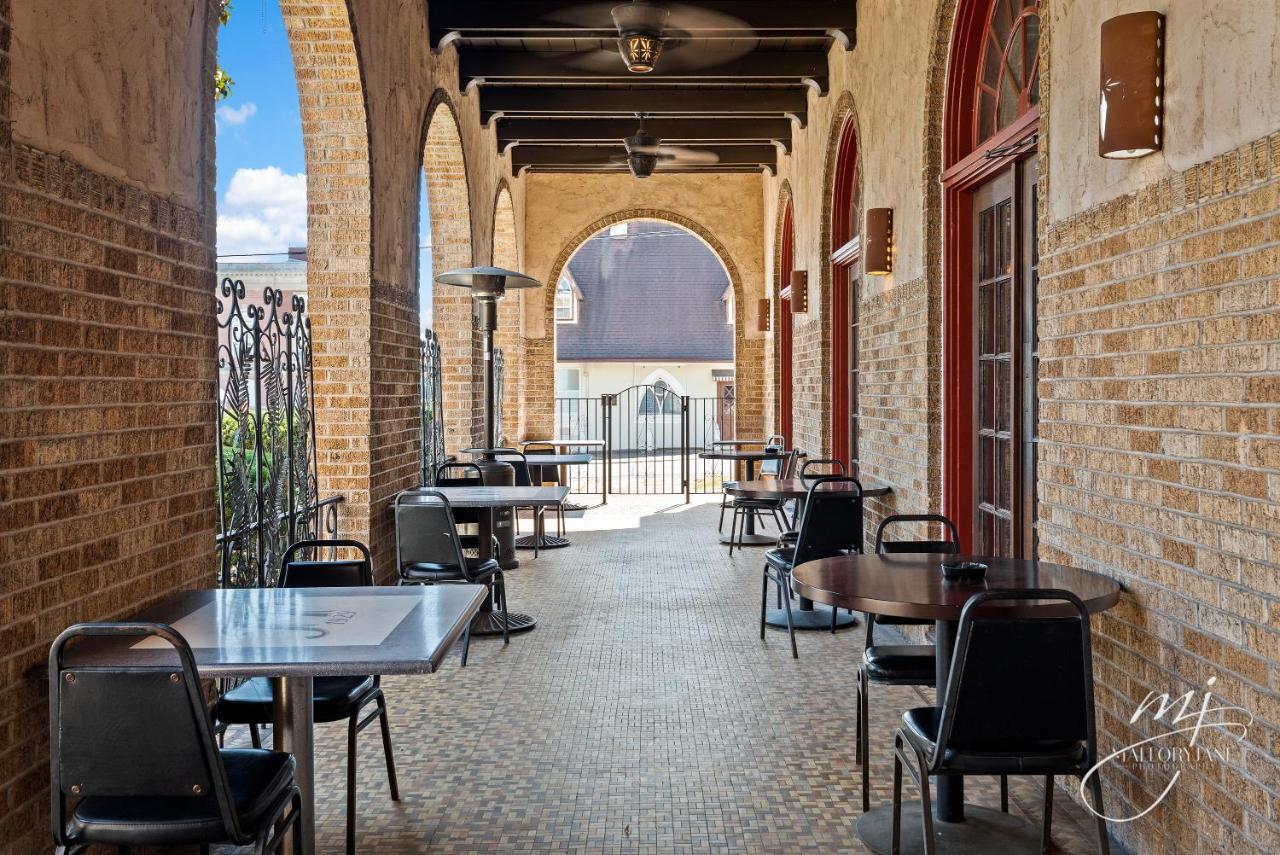 Hotel Seville
